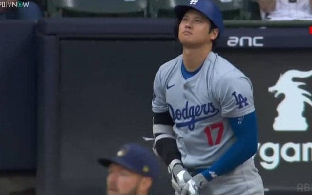 「一瞬で入った」大谷翔平、完璧すぎる37号アーチ　弾丸ライナーが“頭上通過”で外野手が1歩も動けず… 球場騒然