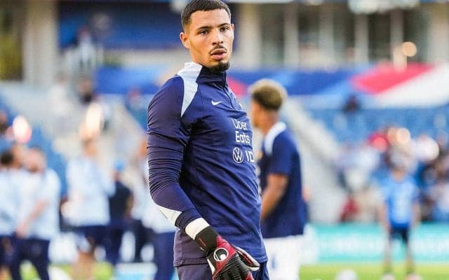 パリ五輪準優勝のフランスで悲劇…選手1名が規定で唯一銀メダル受け取れず…