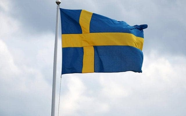 「支援できないか？」「すべてのファンが味方」がん宣告受けた選手のため同僚たちが丸刈りに…スウェーデン5部クラブの行動を世界中が称賛「愛を送りたい」