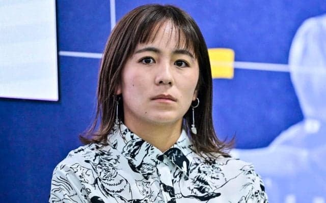 「めちゃくちゃ可愛い」元なでしこ・岩渕真奈さんのアパレルブランドの「コラボアイテム着用姿」が大反響！「歌手デビューかと思うような！」など、着用写真が好評