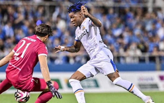 横浜FC「有効だった」長距離パス、長崎「機能しない」新システム、「2位3位」対決が示す今後【激闘「三笘薫」超え　J2リーグ「上位戦線」異状アリ】(3)