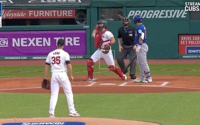 批判殺到！ 鈴木誠也が被害に… 相次ぐ“疑惑の判定”が酷すぎる　ネット騒然「これは…」「誤審とかのレベルじゃない」