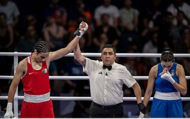 “性別騒動”渦中の五輪女子ボクサーが魅力的な姿を初披露　「メダルを獲得するために彼女は……」