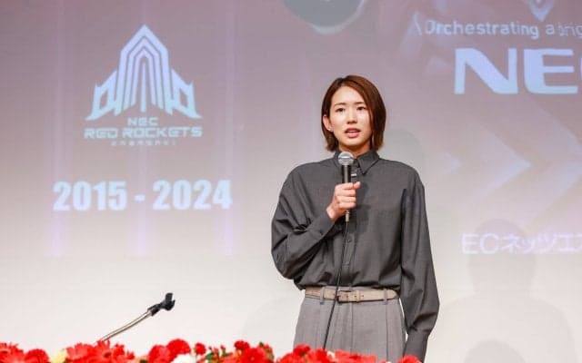 引退会見の古賀紗理那、「人のことは気にせず、中途半端なことをせず、全力で頑張って」と全国の子どもたちにエール