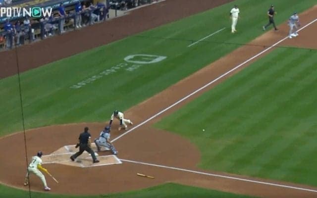 「ベストプレー候補」刺された走者が呆然… ド軍守備職人の“爆肩レーザー捕殺”がヤバすぎる「ウソだろ！？」