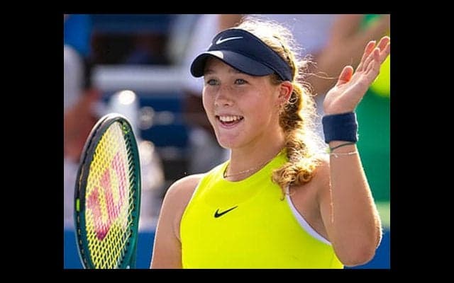 17歳 全仏OP準決勝の雪辱果たし8強