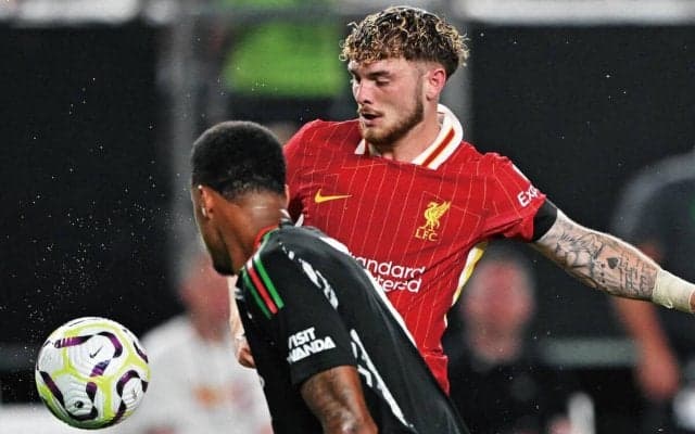 “スタメンになりたい！” リバプール6年目の21歳エリオットが目標設定「自信はある。でも己を証明しない限りは始まらない」