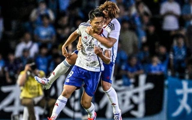 「美しすぎる！」「ワールドクラスよ」横浜FM西村拓真の約20mの逆足スーパーミドルでの復帰初ゴールに「エグいw」の声！「こんなんずるいよ西村さん！」とファン脱帽