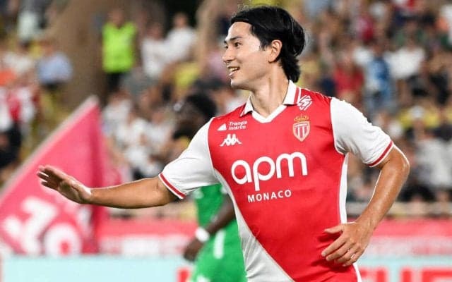 「おしゃれゴール！」「モナ王が決めてる！」南野拓実が開幕戦で技ありループ！ オフサイド判定もVARチェックで認められ決勝点