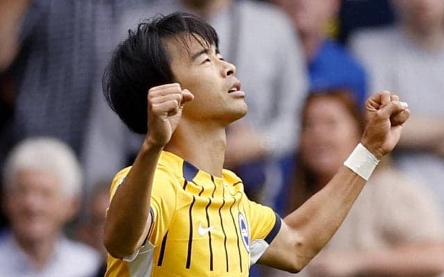 三笘薫「先発完投型」スタイルで復活 今季開幕弾、相手の一発レッド誘発プレーも