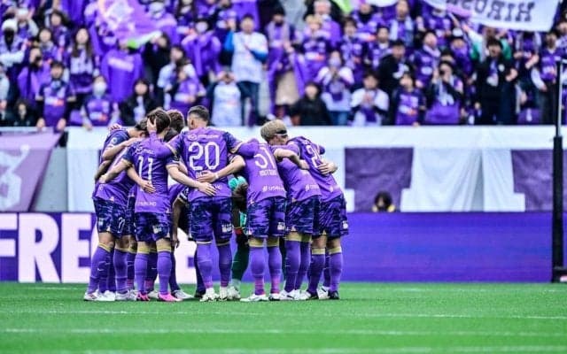 「完璧すぎる神連携」J1広島の5人連動“美しすぎる崩し”の流れるようなパスワーク弾に称賛鳴り止まず！「何度見ても美しい」「中野くん、なぜそこにいる？」の声