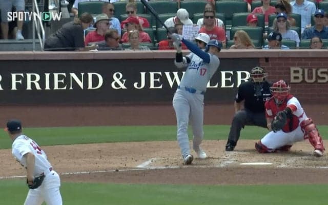 大谷翔平、脅威の183キロ弾丸アーチに相手外野手も“確信”リアクション…一瞬で諦める「打球速度えぐいって」「そりゃそうなるよねー」