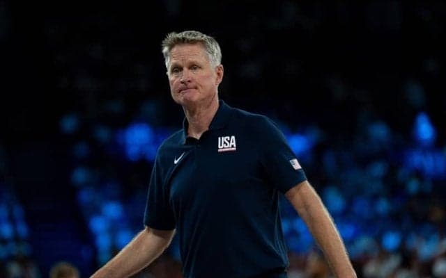 パリ五輪を金メダルで終えたスティーブ・カーHCがアメリカ代表の指揮官を退任へ