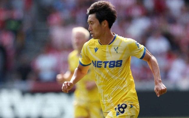 「期待の持てるデビュー戦」「明るい瞬間も」プレミアデビューの鎌田大地に現地紙も一定の評価「汚れ仕事も恐れない」