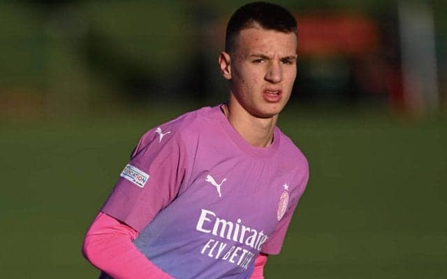 16歳カマルダが新設のミラン・フトゥーロで急成長か「ペナルティエリアは自宅の寝室か？」