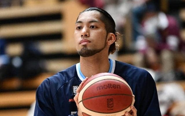 横浜BCトップチームの練習に前B3湘南の坂井レオとユース選手1名が参加