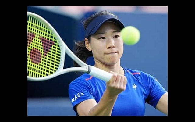 日比野菜緒 逆転で予選2回戦進出