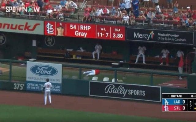 大谷翔平、弾丸アーチで「ヤバい人がいる」 ブルペンの“異様な光景”にネット騒然「映しても大丈夫か」