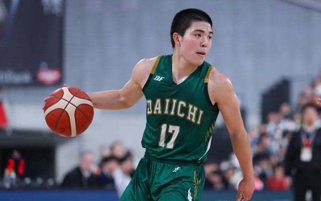 今春から渡米中のスラムダンク奨学生・崎濱秀斗がD1メリマック大学へのコミットを発表