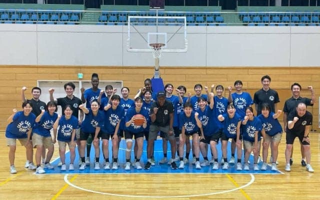 元NBA指揮官が大学生へ熱血指導「身長の違いはあっても…」日本代表の成長にも言及