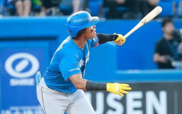 10打数無安打→先頭打者弾　ハム連敗ストップ呼んだ23歳…新庄監督の“イメージ超え”