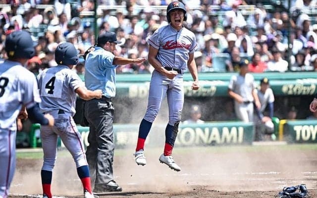 京都国際が初の決勝進出　6回一気に逆転で青森山田を撃破…2年生左腕が好リリーフ