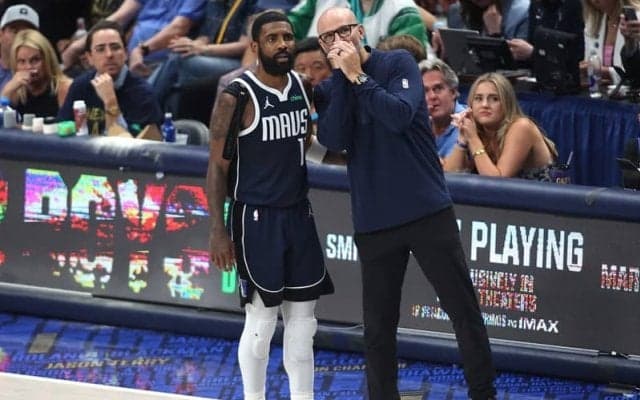 マブス指揮官がトンプソン勧誘に大きな影響を与えた選手の1人にカイリーを挙げる