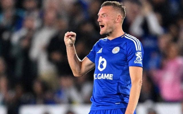 「さすがレジェンド」「もっとやれ」プレミア復帰でゴールのヴァーディ、トッテナムを痛烈に煽るジェスチャーをクラブも発信「最高だ」「愛してやまない」