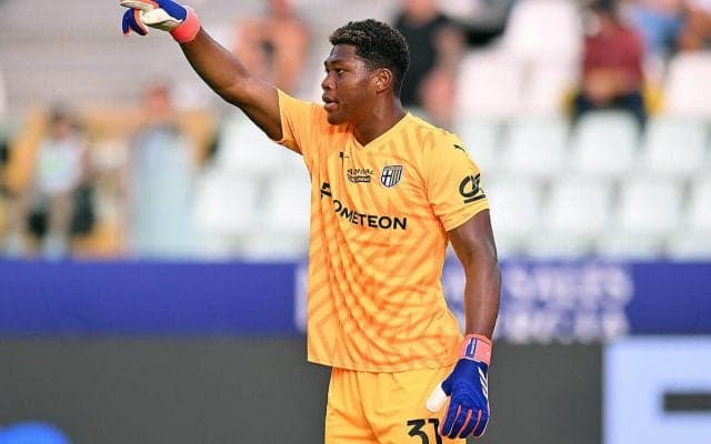 鈴木彩艶が『ESPN』が選出する欧州リーグのブレイク候補10名入り…「将来的には日本のナンバー1に」