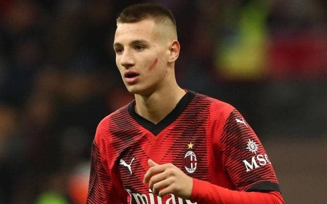 モラタ離脱のミラン、16歳の逸材カマルダも登用か