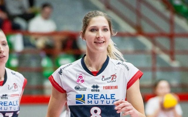 刈谷　ベルギーのカヤ・フロベルナが加入