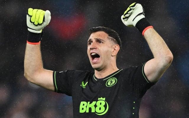 W杯とコパ・アメリカを制したアルゼンチン代表GKエミリアーノ・マルティネスがアストン・ビラと2029年まで契約延長！