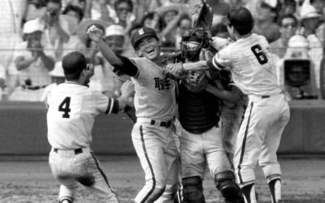 1984年夏の甲子園〜決勝はPL学園が土壇場で同点... 取手二・木内幸男監督がサヨナラのピンチを防いだ策とは