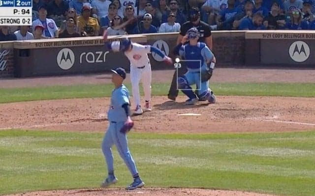 骨折するぞ！？ ブチギレまくる打者が「ヤバすぎる」 バットを叩きつけて… コーチにも激怒で「理解不能」 