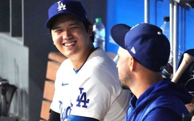 大谷翔平が同僚に向けた「悪い顔だぜぃ」　まさかの一幕は「30歳のいたずらっこ」