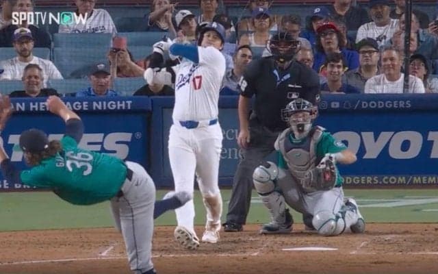 球場騒然… 大谷翔平に「ドン引き」 “爆速ライナー”にビビりすぎて「お手上げ」 投手の様子がおかしくなる