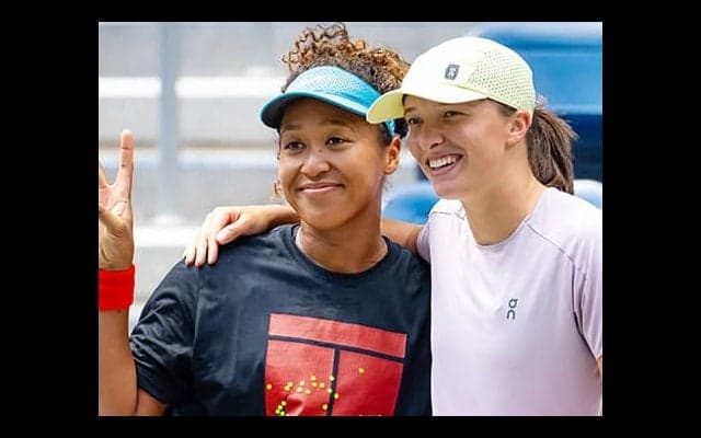  大坂なおみ 女王と2ショット 