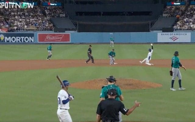 大谷翔平が「やりたい放題」 相手バッテリー動けず… 警戒されても余裕で“爆速盗塁”に球場騒然