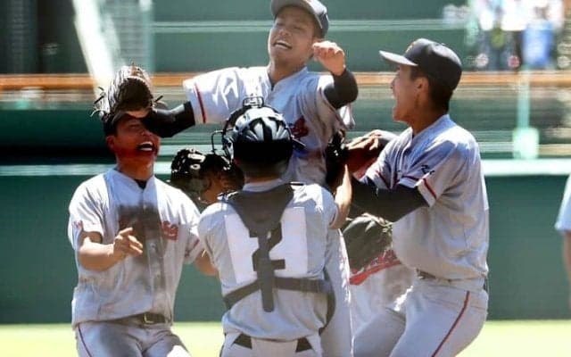 「校歌を聞いて泣きそうに」京都国際の全国制覇に元広島のOB申成鉉氏も感嘆 韓国メディアで“本音”を吐露「どれだけ努力したんだ」