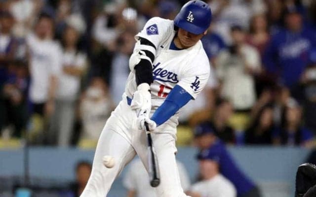 実況も絶叫…大谷翔平の劇的弾は「あり得ない!!」　40-40に大興奮「なんて瞬間だ！」