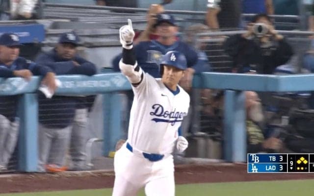 大谷翔平、史上最速「40-40」達成弾に現地番記者も脱帽 「リハビリをしながら…」「理解を越えている」歴史的シーンに驚き隠せず