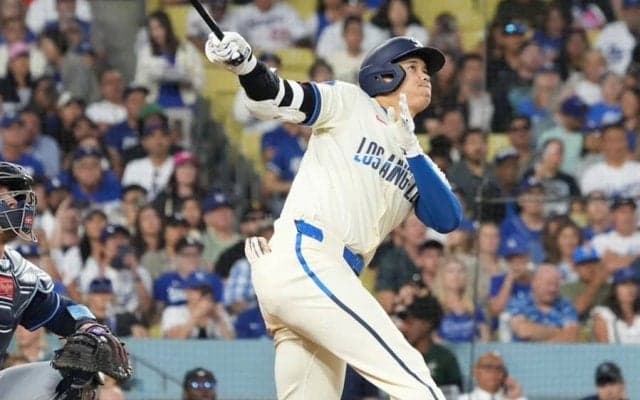 大谷翔平の理解不能な41号「なんで」　泳がされ右手一本なのに…「本当にすごい」