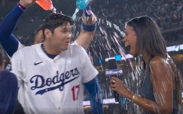 ド軍女性リポーターに「やりすぎ！」 大谷翔平の取材中に“衝撃ハプニング”で「ヤバいなw」