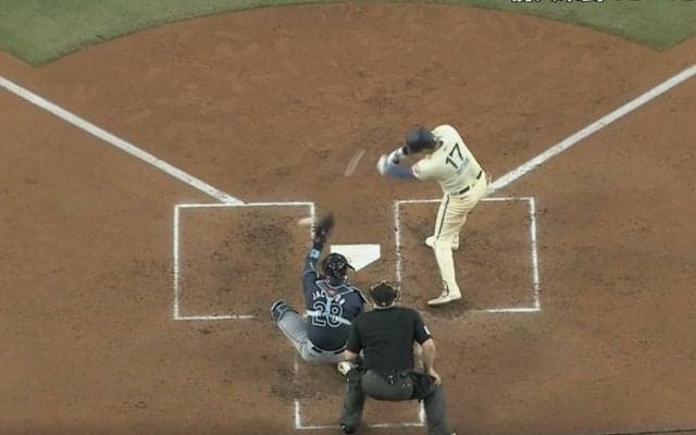 大谷翔平、捕手直撃の“爆速スイング”が「怖すぎ」 視聴者ドン引き… “戦慄の光景”に「映して大丈夫か」