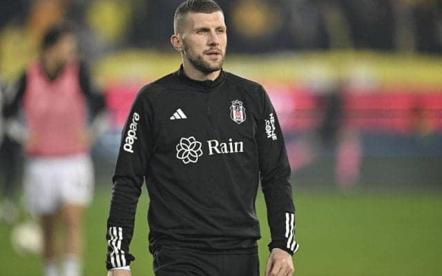 レッチェ、ベシクタシュと契約解除したレビッチを獲得！1年ぶりのイタリア復帰