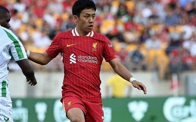 「重要な存在になる」今季の出番は数分…遠藤航についてスロット監督が言及「練習に満足しているが、彼には良い競争相手がいる」