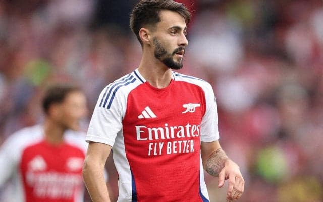 アーセナルで出番得られぬファビオ・ヴィエイラ、古巣ポルトへのレンタル移籍が決定か