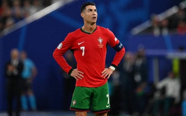 「誰かに言うつもりはない」ポルトガル代表との別れは突然…C・ロナウドが今後のキャリアに言及「監督は考えていない」