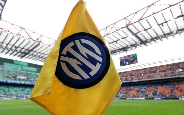 「とても美しい」「最悪だ」インテルが黄色ベースの3rdキットを発表！ 賛否両論のなか絶賛の声も「今季最高の3rd」