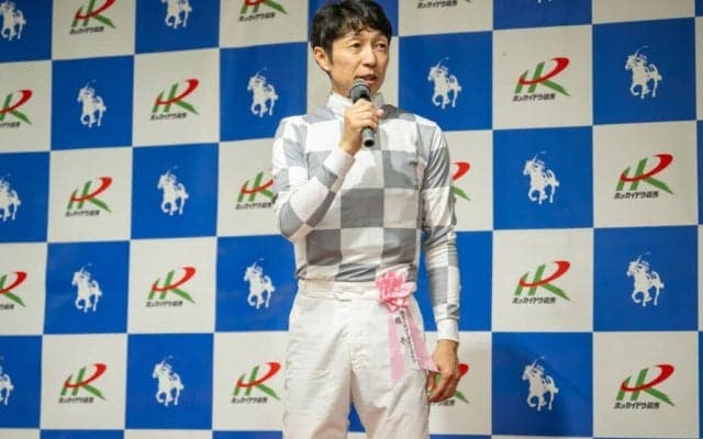 【ブリーダーズGC】武豊「手応えも楽でした」オーサムリザルトが無傷の7連勝